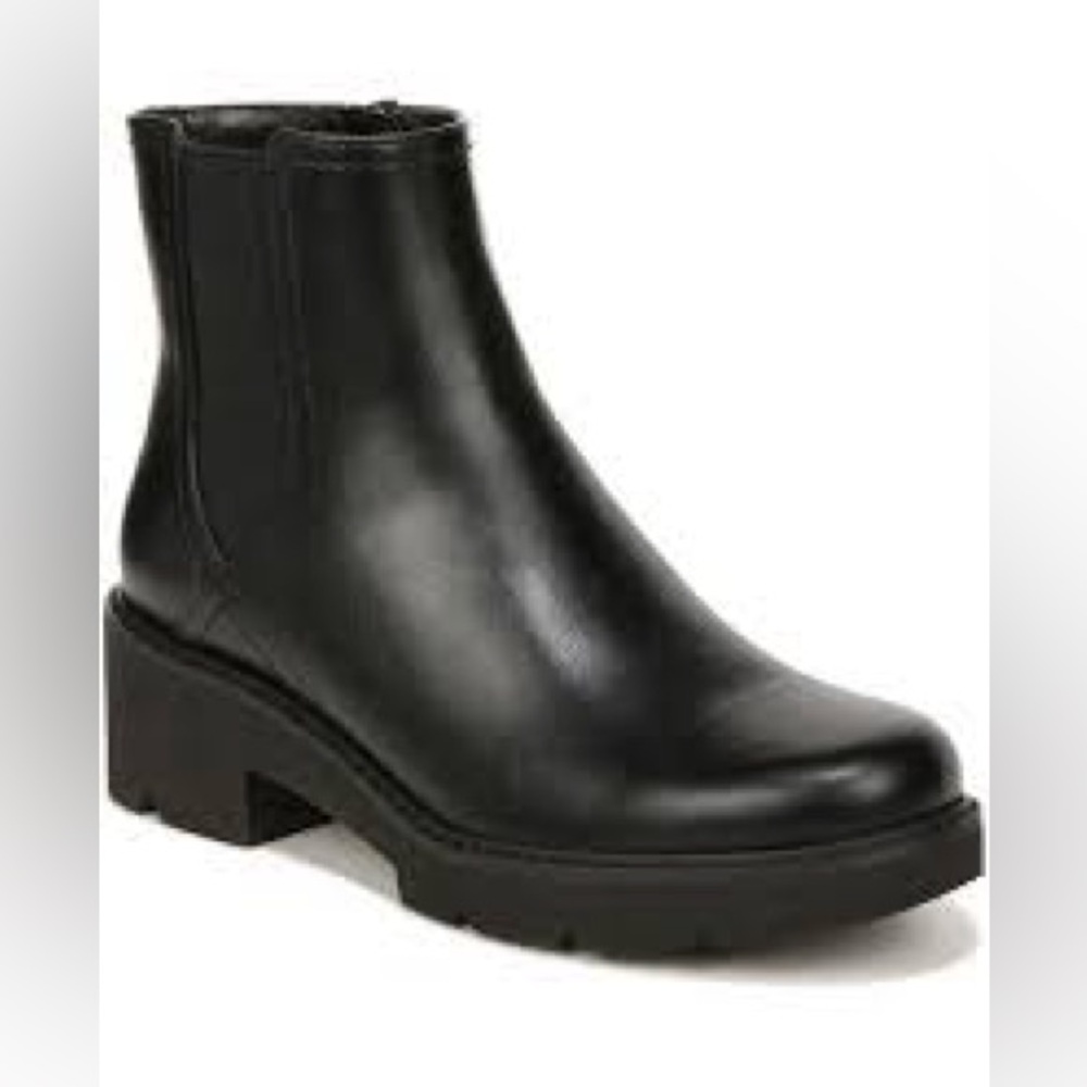 Naturalizer Boots, Size 8, Barely Worn